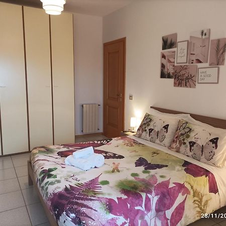 Gentarrubia - A Casa Nel Cuore Della Citta Oristano Habitación foto